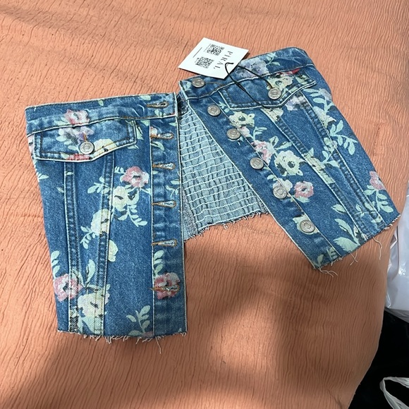 FLOWER PRINT DENIM SET (tags are off now, worn once) - Picture 6 of 8
